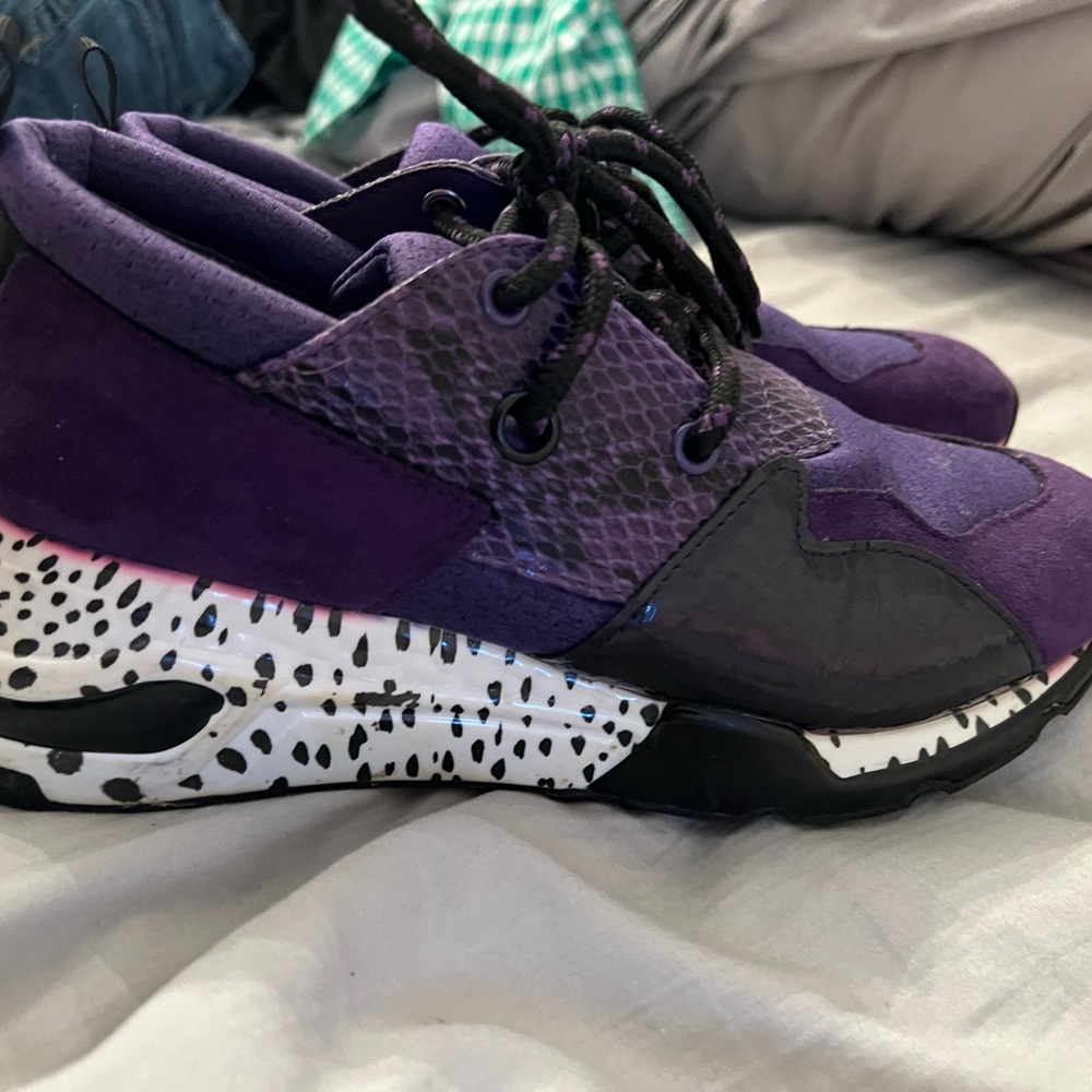 Steve madden purple tennis shoes!!! so cute for game days and school pride!